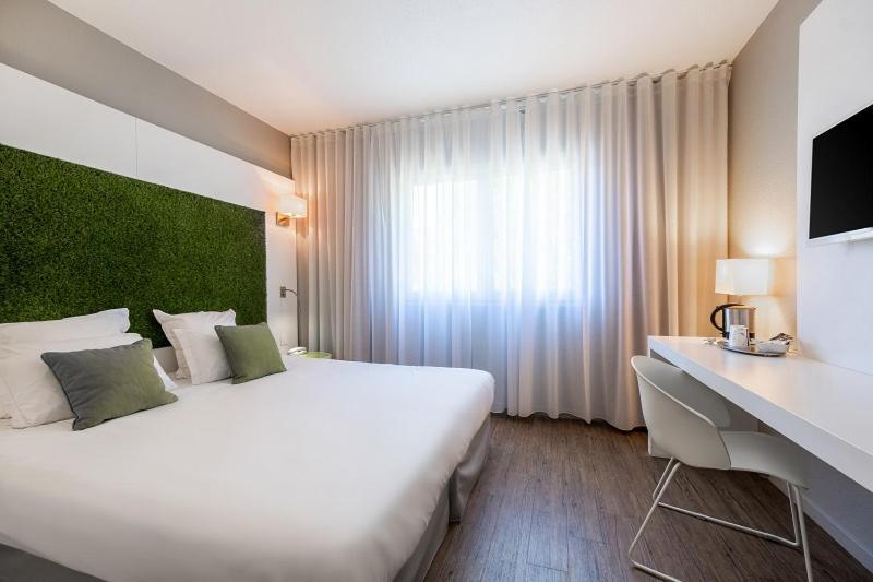 Hotel Golf Fontcaude Жувіньяк Екстер'єр фото